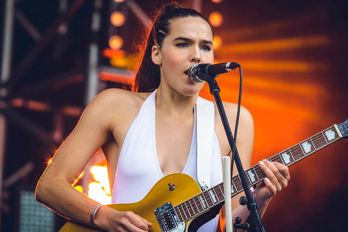 1200px Sophie Hawley Weld Sofi Tukker 2016