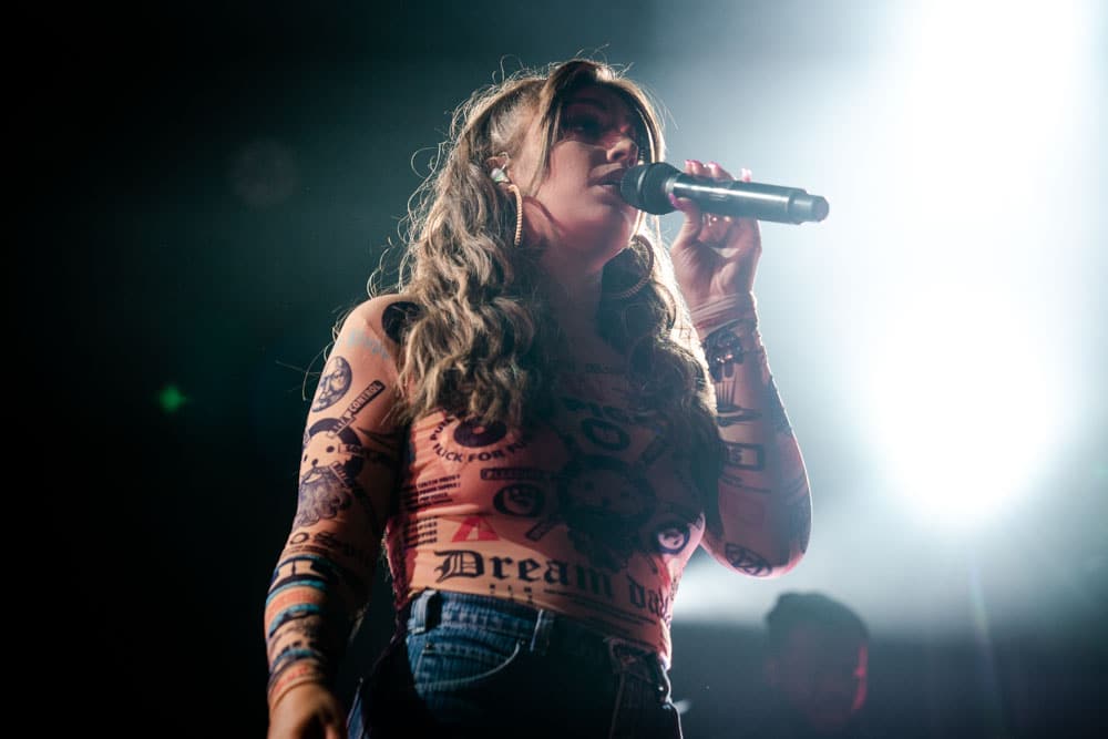 Alina Baraz at First Avenue - Photo by Chris Taylor Alina Baraz at First Avenue October 2nd Urban Flora The Color of You Minneapolis Minnesota Fantasy Electric - Photo by Chris Taylor