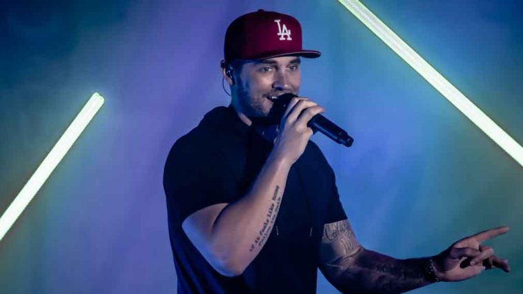 Treasure Island, Brett Young, Country, Country Music, Music In Minnesota