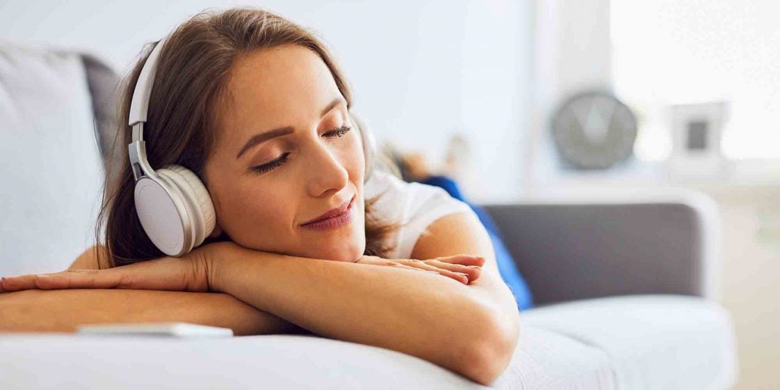 Study Finds Listening To Music Can Help Manage Anxiety, Pain, and Even
