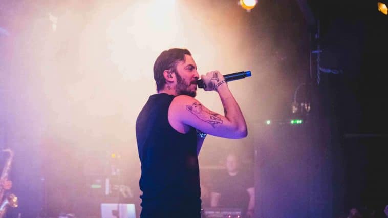 Dennis Lloyd at Amsterdam Hall