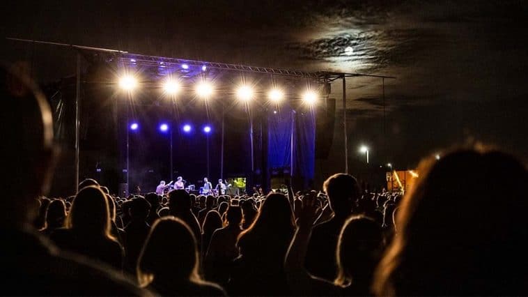 Violent Femmes, Gordon Gano, Brian Ritchie, John Sparrow, Punk, Folk, Rock, Surly, Surly Brewing, Minneapolis, Concert Review, Blister in the Sun, Ben Folds, Alt Rock, Classical, Piano, Power Pop, Jazz, The Luckiest