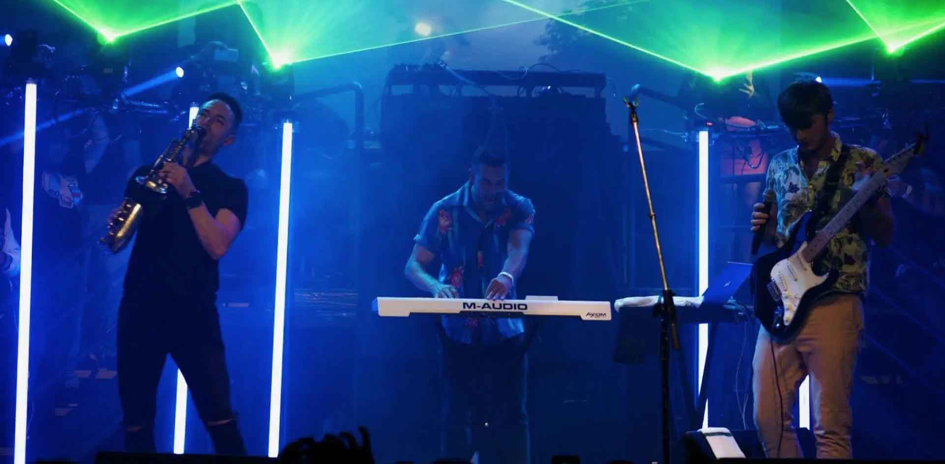 Atlanta synthpop band The Midnight live