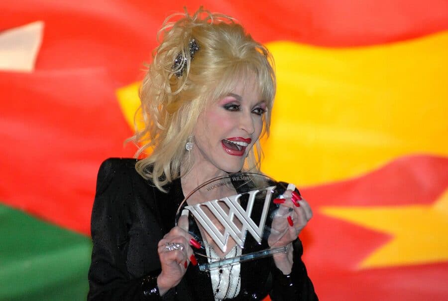 35 Interesting Facts About Dolly Parton