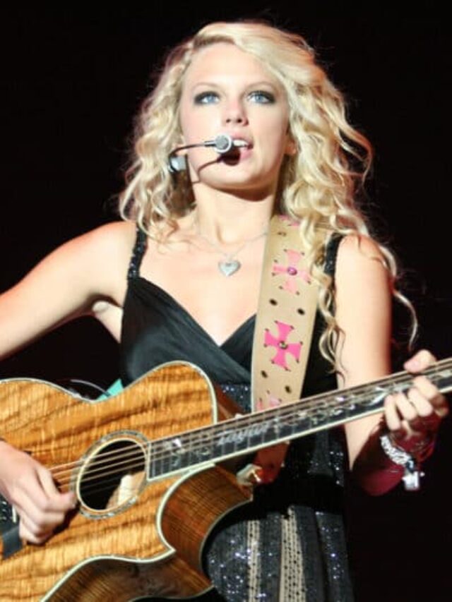 cropped-Swift_Taylor_2007-e1642157470598.jpg