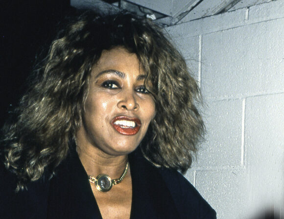how did tina turner die?