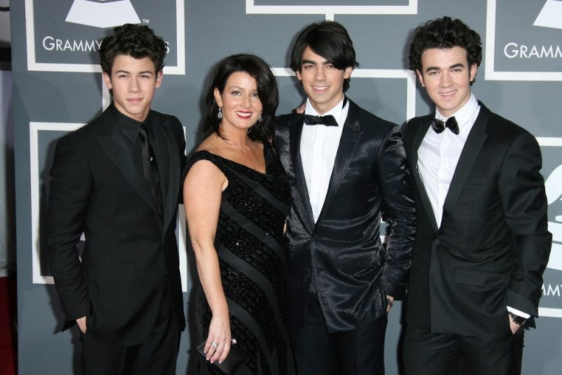 Jonas Brothers’ Net Worth The Heartthrob Trio’s Huge Career