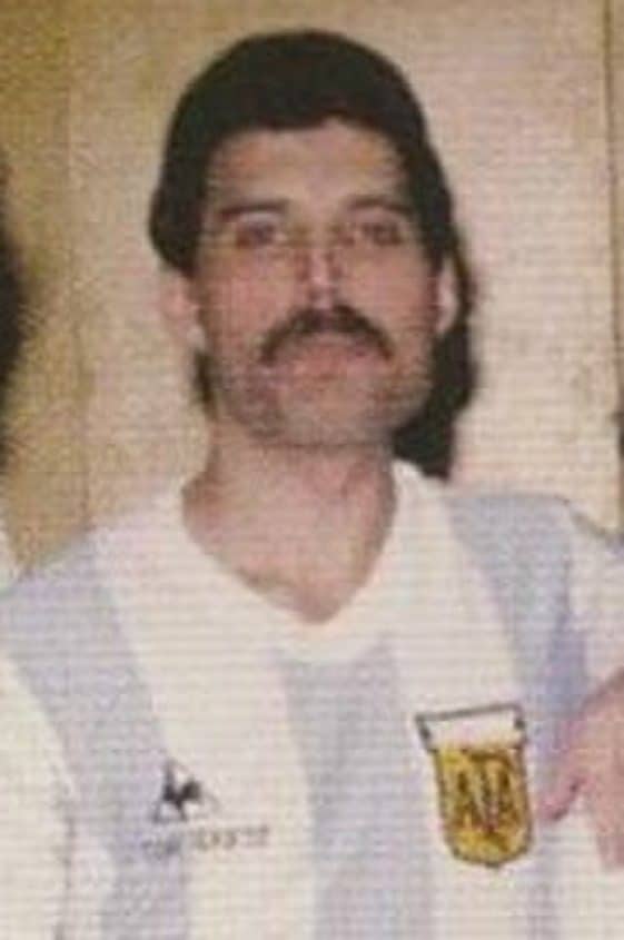 How Did Freddie Mercury Die? Details on the Rock Superstar's Untimely