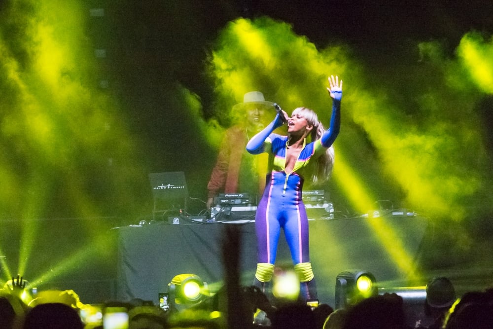 famous rappers who have duis rapper eve on stage performing
