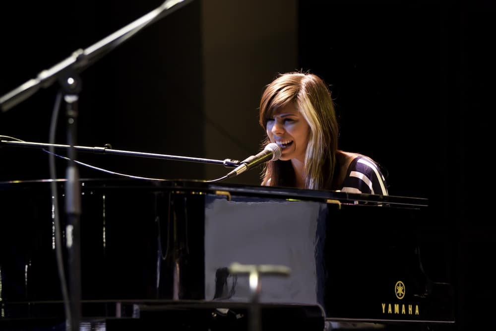 famous singers who had vocal surgery christina perri singing and playing piano on stage