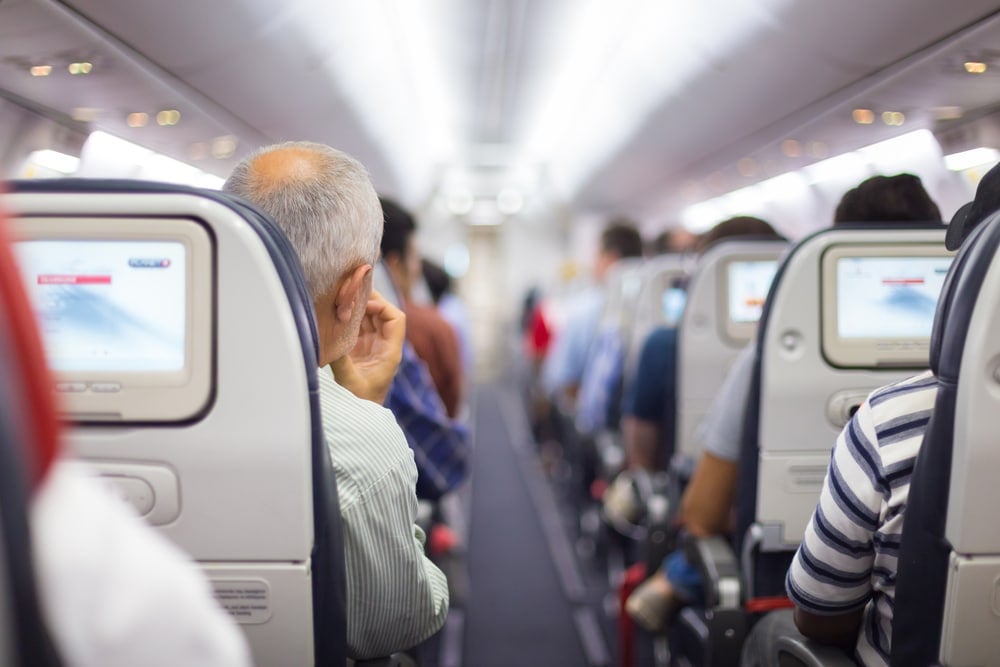woman tries to sing on plane a plane full of passengers