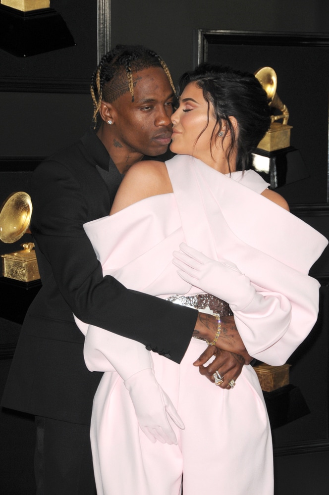 kylie jenner and travis scott travis scott and kylie jenner kissing at an event